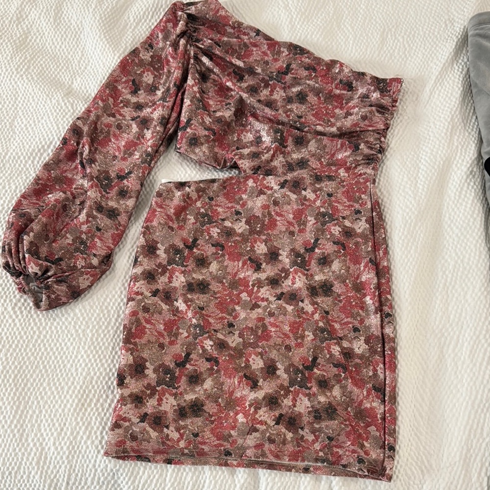 NWOT Peach Love California shimmery lined Floral One-Shoulder Dress